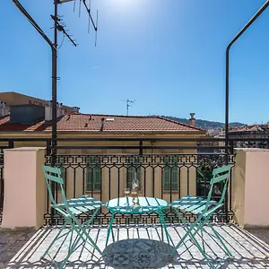 Appartement Squared Head-apartment With Terrace In, Nice